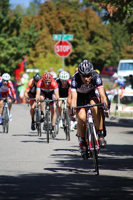 广泛讨论 广泛讨论